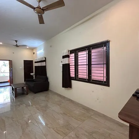 The Kaya Homestay Srirangam Tiruchirappalli Exterior photo